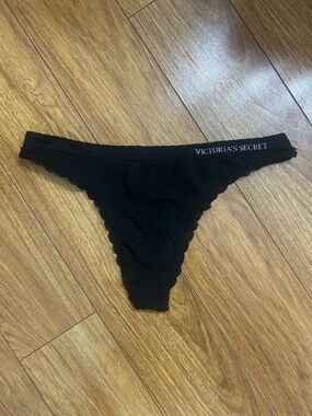 Women’s Victoria's Secret Black Lace-Edge Thong Well Worn